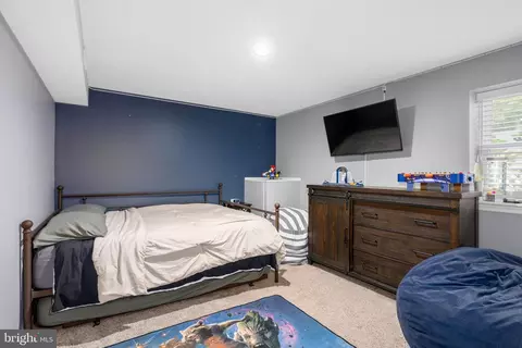 8023 Belhaven Ave, Pasadena, MD 21122 photo 29