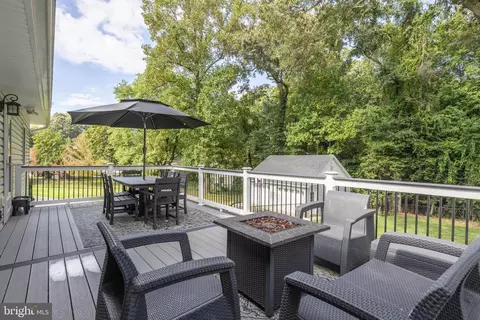 8023 Belhaven Ave, Pasadena, MD 21122 photo 3