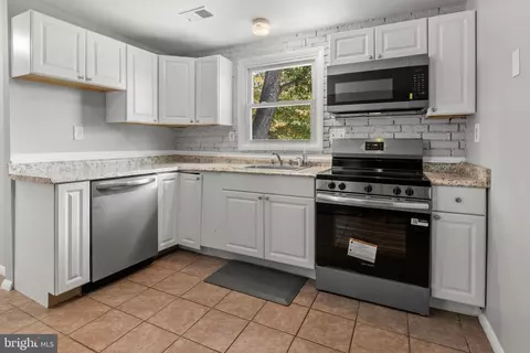 655 Cadbury Dr, Odenton, MD 21113 photo 15