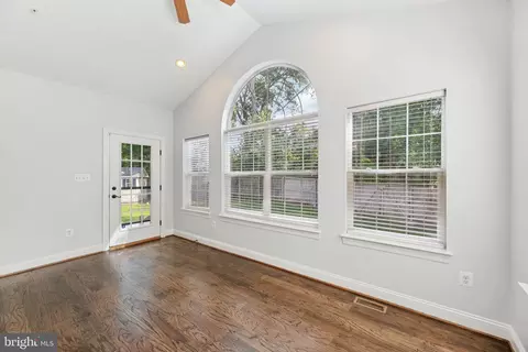 Entry Way - 479 Cedar Ln, Severn, MD 21144 photo 5 of 8