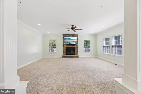Living - 479 Cedar Ln, Severn, MD 21144 photo 7 of 9