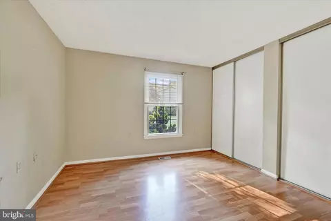 Bedroom - 1012 Mastline Dr, Annapolis, MD 21401 photo 1 of 2