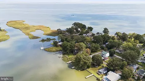 View/Area - 968 Chesapeake Ave, Deale, MD 20751 photo 10 of 14