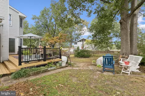 Exterior - 968 Chesapeake Ave, Deale, MD 20751 photo 6 of 11
