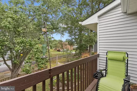 Exterior - 968 Chesapeake Ave, Deale, MD 20751 photo 1 of 11