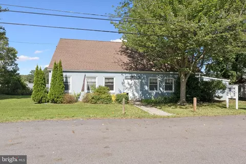 Exterior - 968 Chesapeake Ave, Deale, MD 20751 photo 11 of 11