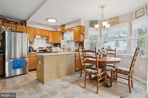 Kitchen - 968 Chesapeake Ave, Deale, MD 20751 photo 2 of 2
