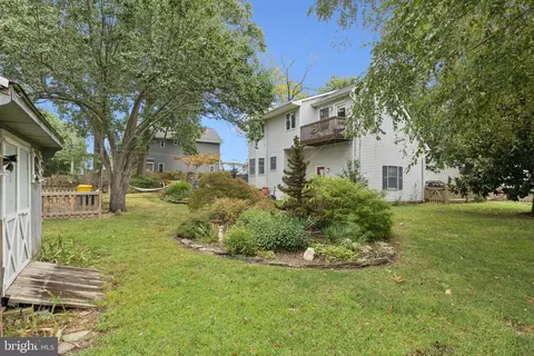 Exterior - 968 Chesapeake Ave, Deale, MD 20751 photo 7 of 11