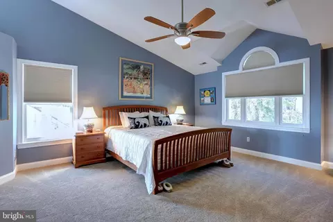 Bedroom - 8171 Bayside Dr, Pasadena, MD 21122 photo 2 of 6