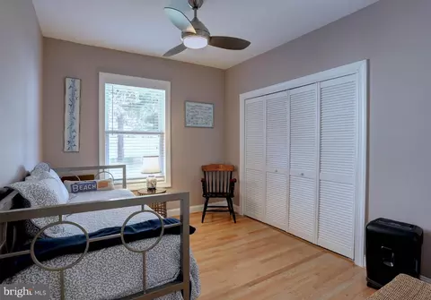 Bedroom - 8171 Bayside Dr, Pasadena, MD 21122 photo 1 of 6