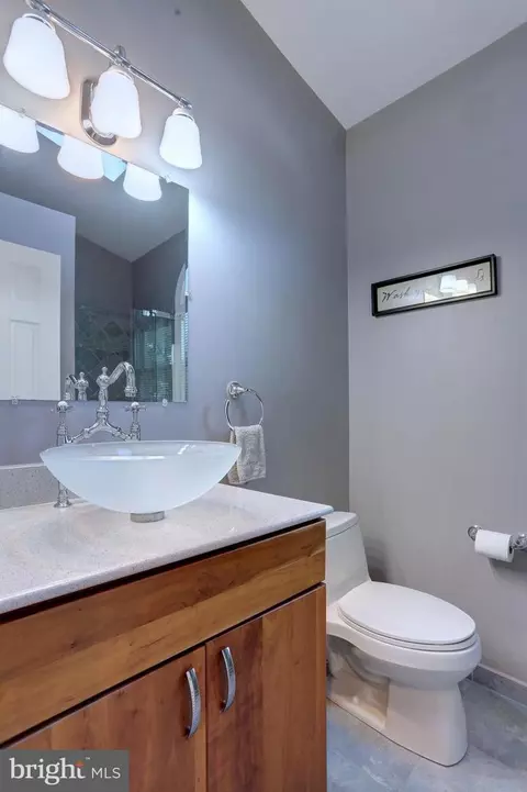 Bath - 8171 Bayside Dr, Pasadena, MD 21122 photo 1 of 6