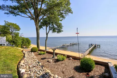 View/Area - 8171 Bayside Dr, Pasadena, MD 21122 photo 1 of 4
