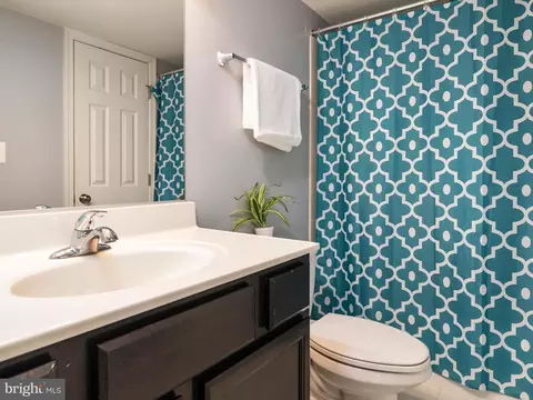 Bath - 2425 Macallister Ln, Gambrills, MD 21054 photo 3 of 3