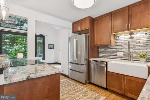910 Langdon Ct, Annapolis, MD 21403 photo 15