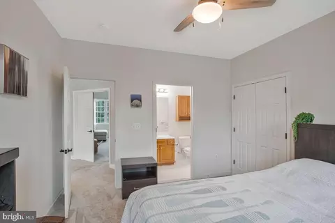 Bedroom - 23 Hunting Ct, Edgewater, MD 21037 photo 4 of 10