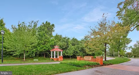 View/Area - 23 Hunting Ct, Edgewater, MD 21037 photo 1 of 2