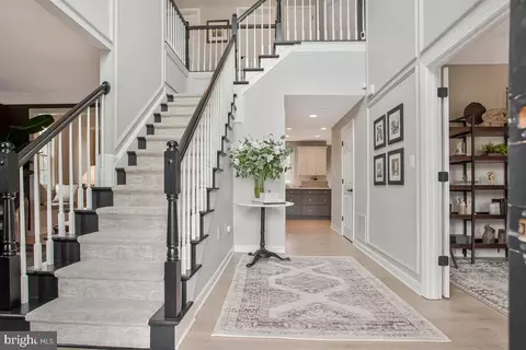 Entry Way - 23 Hunting Ct, Edgewater, MD 21037 photo 1 of 8