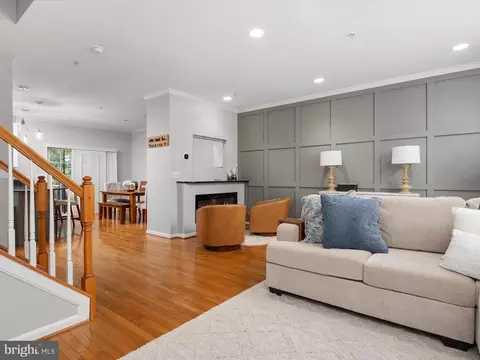 Living - 310 Pintail Ln, Annapolis, MD 21409 photo 3 of 4