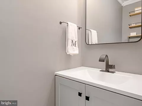 Bath - 310 Pintail Ln, Annapolis, MD 21409 photo 4 of 4