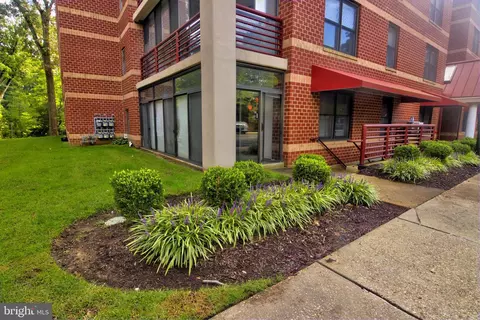 600 Mckinsey Park Dr #102, Severna Park, MD 21146