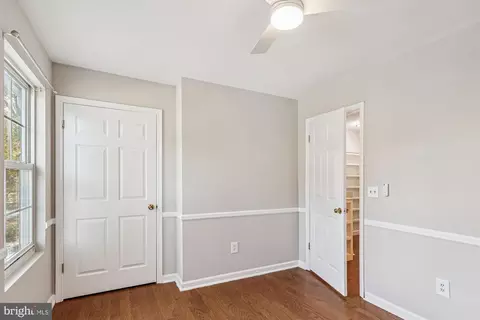 Bedroom - 3344 Oak Dr, Edgewater, MD 21037 photo 2 of 3