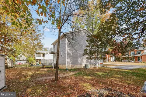 Exterior - 3344 Oak Dr, Edgewater, MD 21037 photo 4 of 8