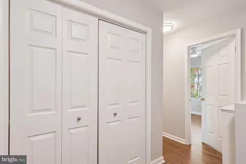 Entry Way - 3344 Oak Dr, Edgewater, MD 21037 photo 2 of 3