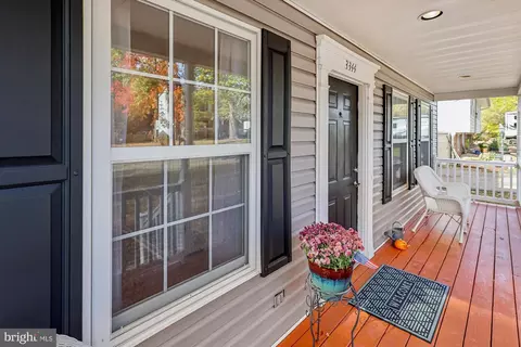 Exterior - 3344 Oak Dr, Edgewater, MD 21037 photo 3 of 8