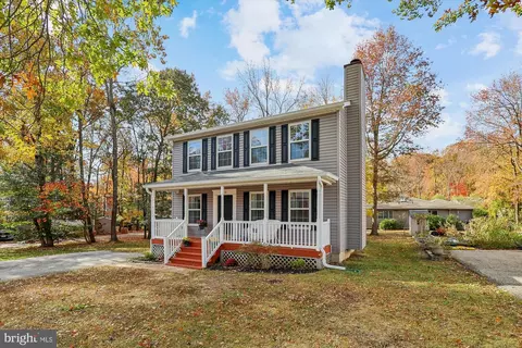 Exterior - 3344 Oak Dr, Edgewater, MD 21037 photo 2 of 8