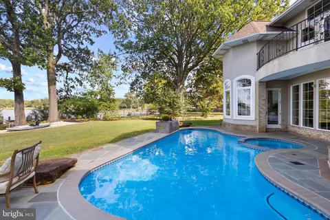 4819 Avery Rd, Shady Side, MD 20764 photo 4