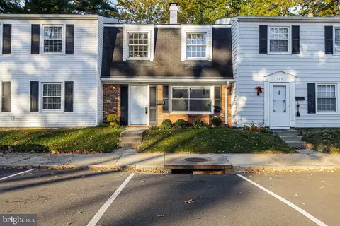 1702 Gunwood Pl, Crofton, MD 21114