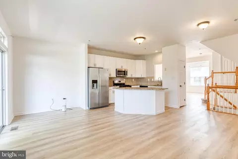 Living - 4008 Apple Jack Ct, Pasadena, MD 21122 photo 8 of 8