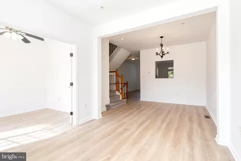 Living - 4008 Apple Jack Ct, Pasadena, MD 21122 photo 4 of 8