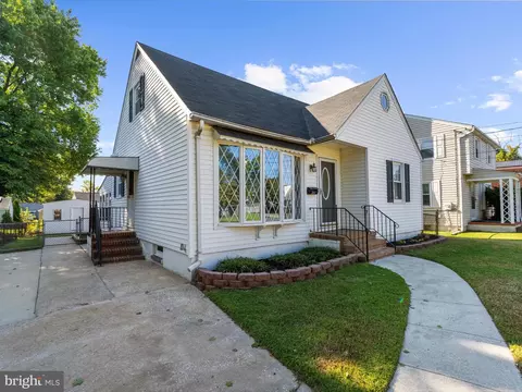 211 Arundel Rd, Pasadena, MD 21122 photo 2