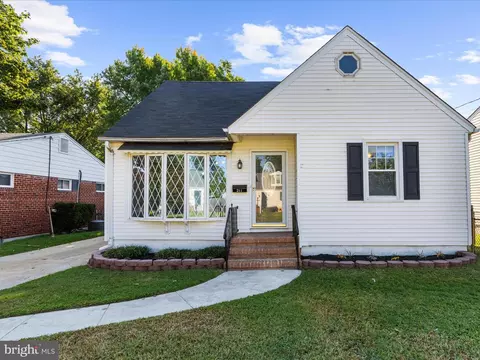 211 Arundel Rd, Pasadena, MD 21122