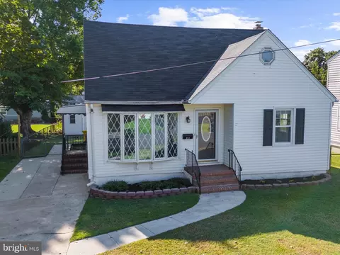 211 Arundel Rd, Pasadena, MD 21122 photo 3