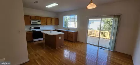 Entry Way - 8725 Silent Ct, Odenton, MD 21113 photo 6 of 16