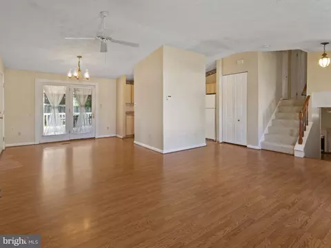 7684 Tuckerman Dr, Hanover, MD 21076 photo 6