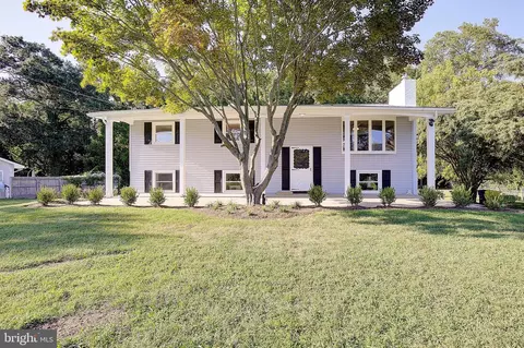 3820 Outrigger Dr, Edgewater, MD 21037 photo 2