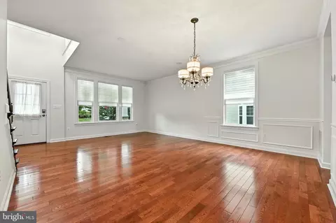 Living - 1901 Eamons Way, Annapolis, MD 21401 photo 10 of 10