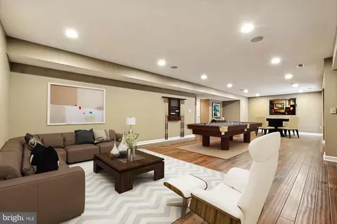 Living - 1901 Eamons Way, Annapolis, MD 21401 photo 2 of 10