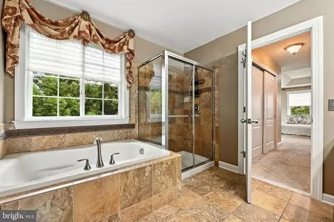 Bath - 1901 Eamons Way, Annapolis, MD 21401 photo 3 of 4