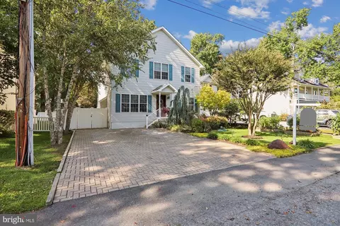 938 Williams St # A, Edgewater, MD 21037