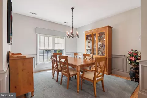 Dining - 938 Williams St # A, Edgewater, MD 21037 photo 3 of 3