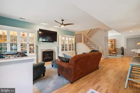 Entry Way - 938 Williams St # A, Edgewater, MD 21037 photo 1 of 2