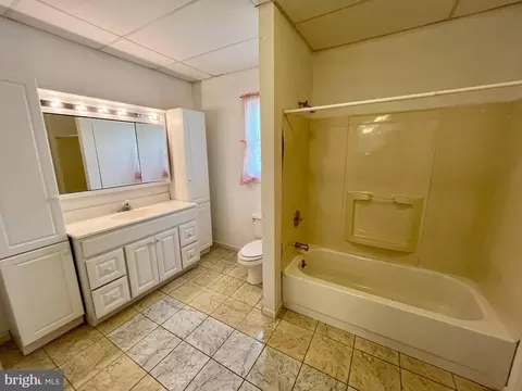 Bath - 1814 Parkside Dr, Pasadena, MD 21122 photo 1 of 3