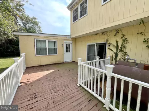 Exterior - 1814 Parkside Dr, Pasadena, MD 21122 photo 5 of 5
