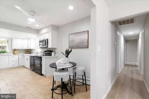 222 Magothy Rd, Pasadena, MD 21122 photo 14