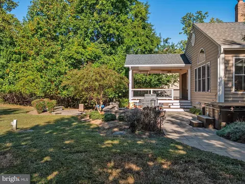 Exterior - 930 Lake Dr, Arnold, MD 21012 photo 12 of 20
