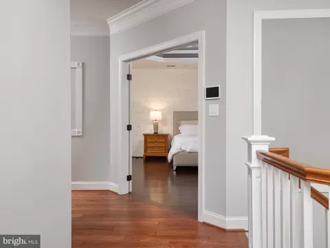 Entry Way - 930 Lake Dr, Arnold, MD 21012 photo 5 of 6